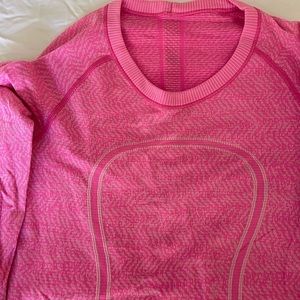 Hot pink lululemon swiftly tech long sleeve. Used but in good condition